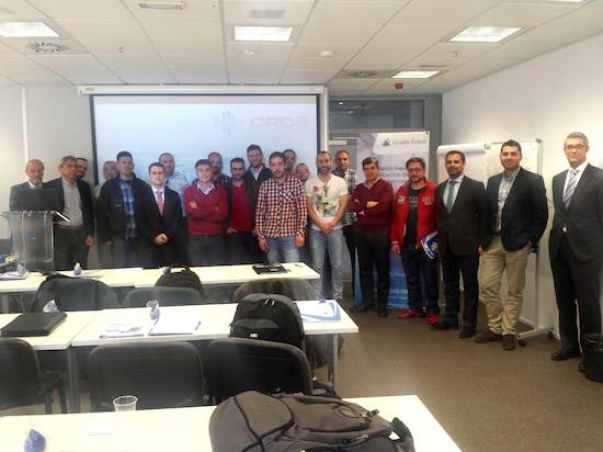 Seminario alava ingenieros analisis de maquina rotativa, Asistentes